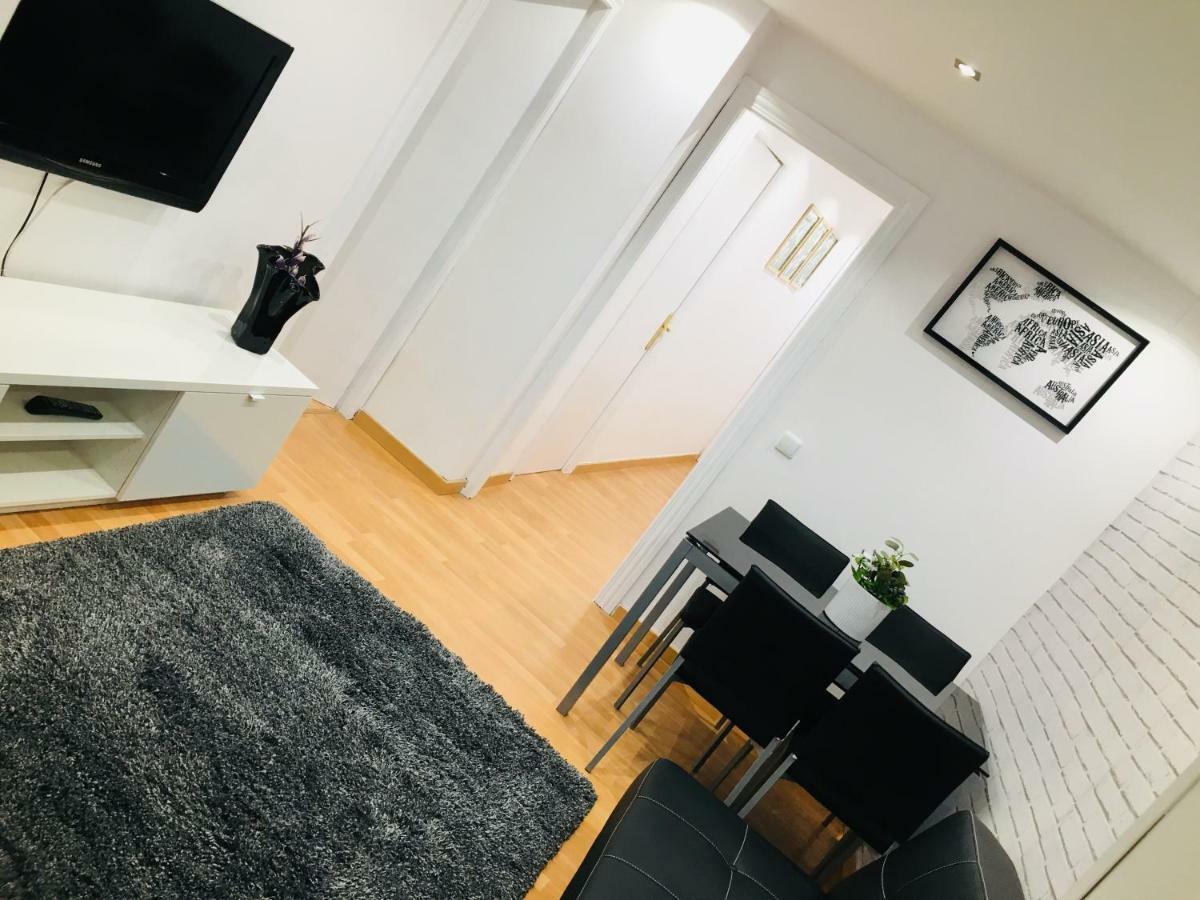 Apartamento Good Vibes Apartman Zaragoza Kültér fotó