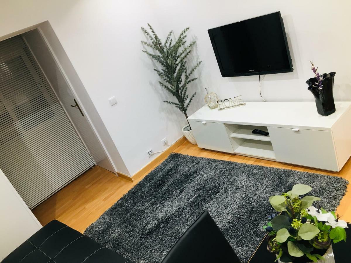 Apartamento Good Vibes Apartman Zaragoza Kültér fotó