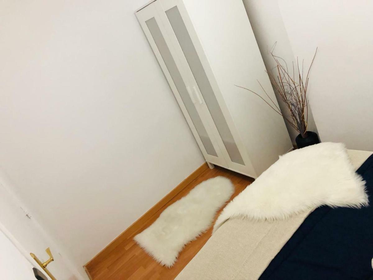 Apartamento Good Vibes Apartman Zaragoza Kültér fotó
