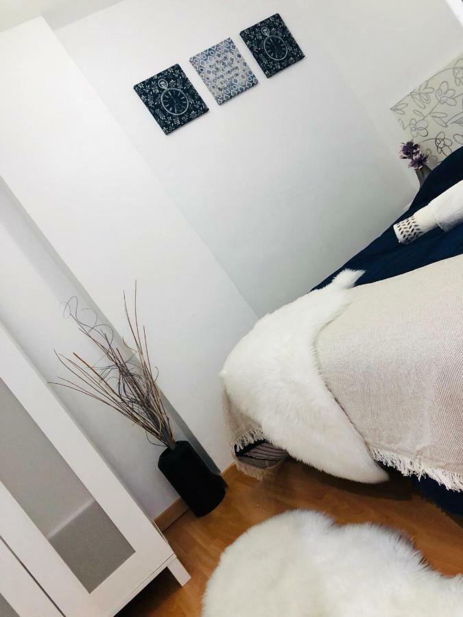 Apartamento Good Vibes Apartman Zaragoza Kültér fotó