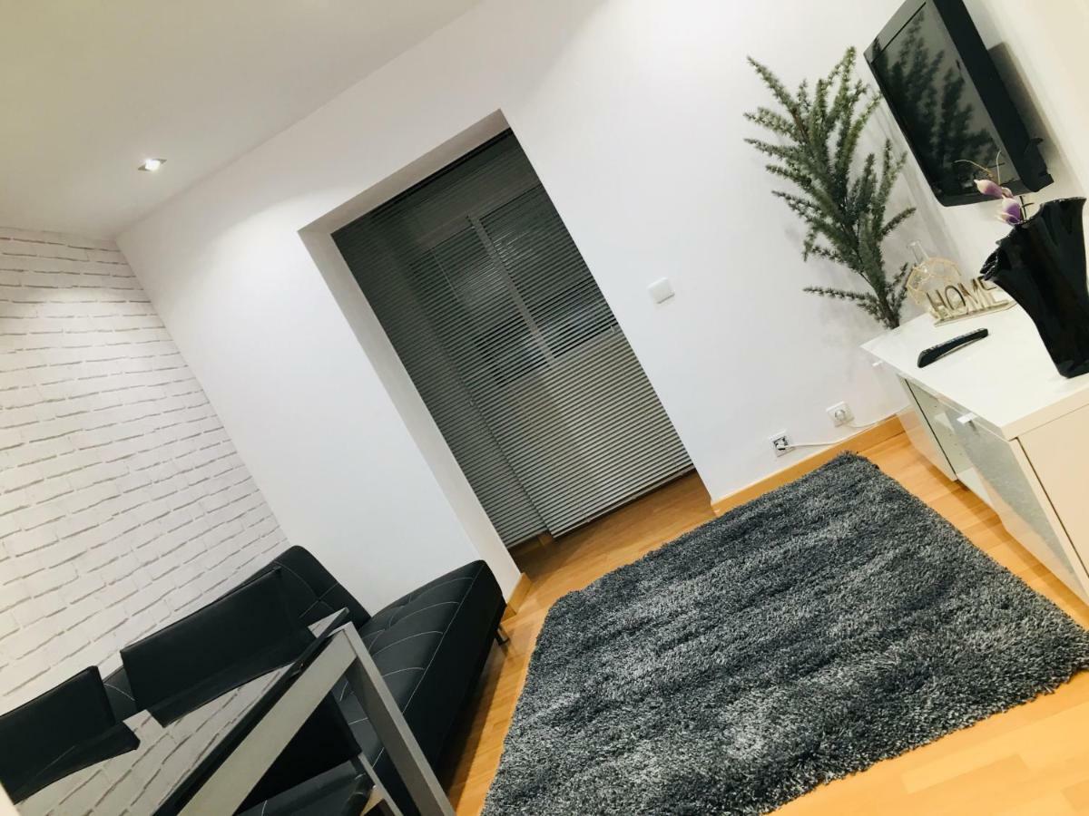 Apartamento Good Vibes Apartman Zaragoza Kültér fotó
