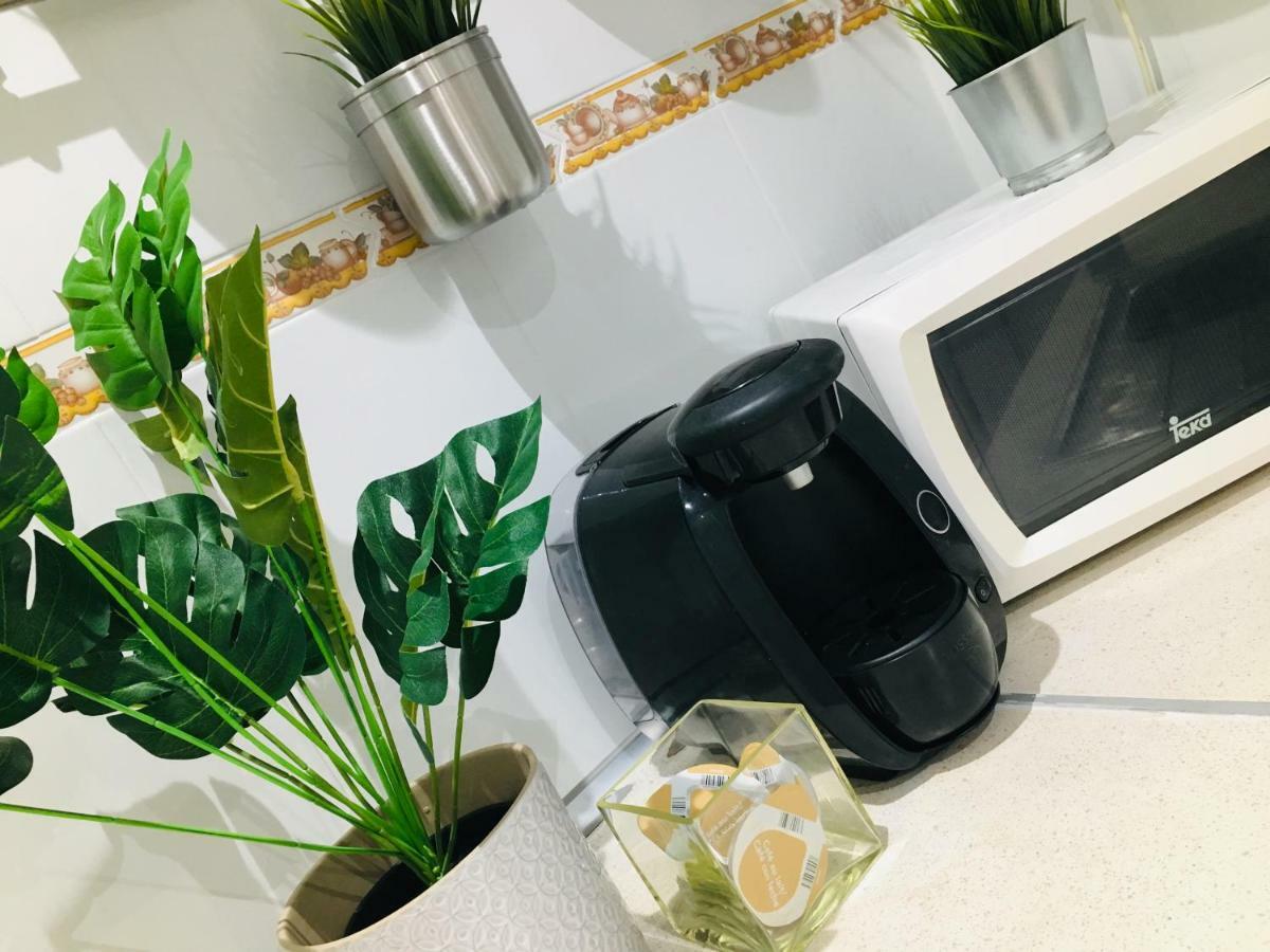 Apartamento Good Vibes Apartman Zaragoza Kültér fotó