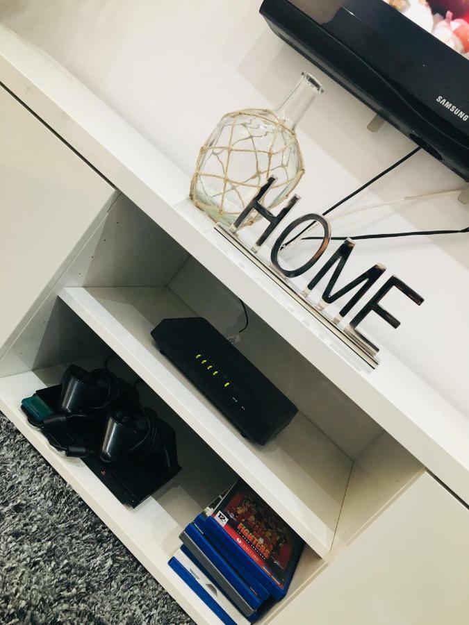 Apartamento Good Vibes Apartman Zaragoza Kültér fotó